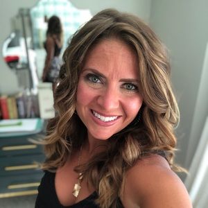 Meet your Posher, Suzanne